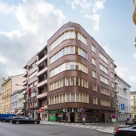 Cozy In The Centre W/balcony * Prag