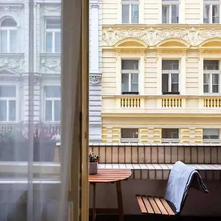 דירה Cozy In The Centre W/balcony *