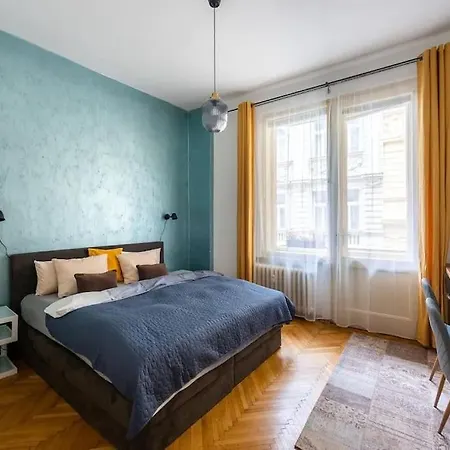 דירה Cozy In The Centre W/balcony *